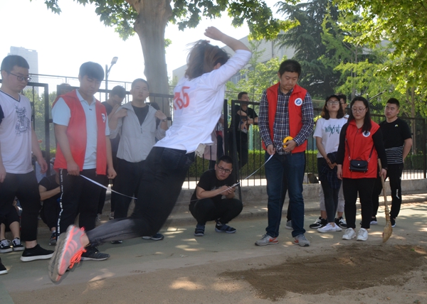 跳遠(yuǎn)DSC_4114 - 副本.JPG