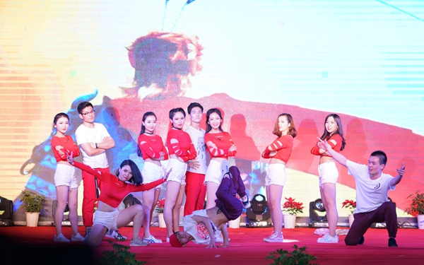 街舞DSC05343 - 副本.JPG